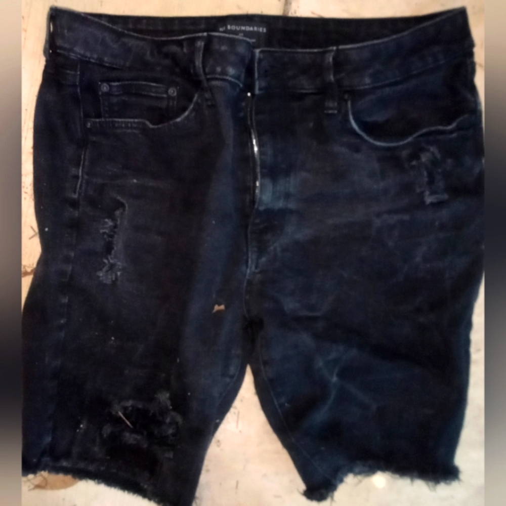 Men's distressed jean shorts size 40